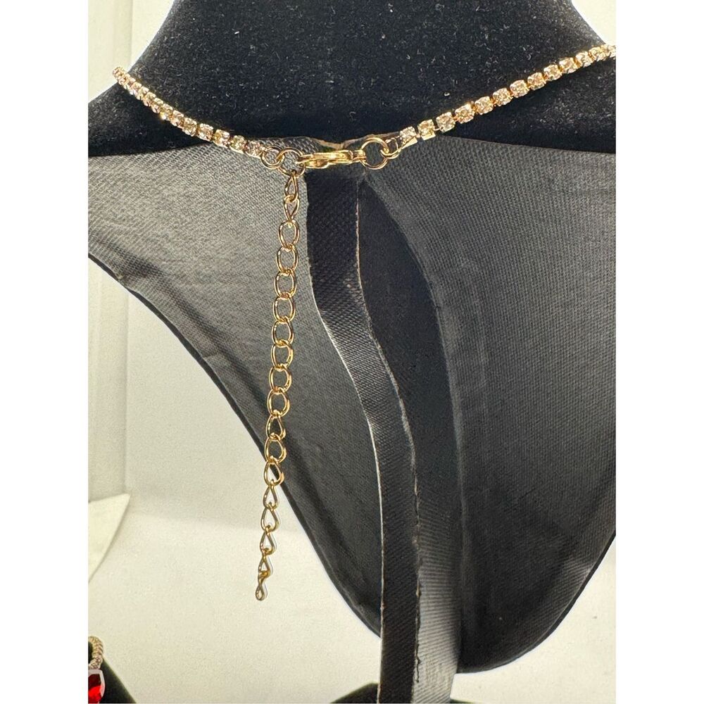 nOir Jewelry 3- Piece Red Crystal Yellow Gold Gold Necklace Chain Jewelry Set - Picture 6 of 11